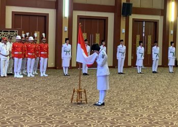 Gubernur Ansar Ahmad Kukuhkan 33 Anggota Paskibraka Kepri 2024.