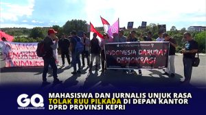 Mahasiswa dan Jurnalis Unjuk Rasa Tolak RUU Pilkada di Depan Kantor DPRD Provinsi Kepri
