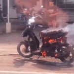 Sebuah Motor Terbakar di Jalan Raja Haji Fisbilillah Tanjungpinang