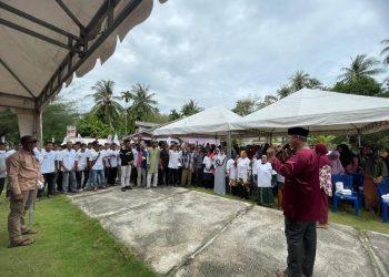 Raih Dukungan dari Warga Desa Sanglar, Iskandar-Rocky Komitmen Bawa Karimun Lebih Maju.