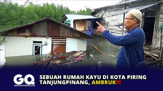 Sebuah Rumah Kayu di Kota Piring Tanjungpinang Ambruk