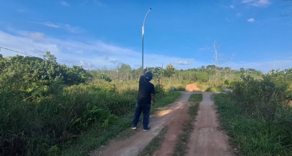 PJU Solar Cell Banyak Hilang, Kini Jalan di Desa Lancang Kuning Gelap.