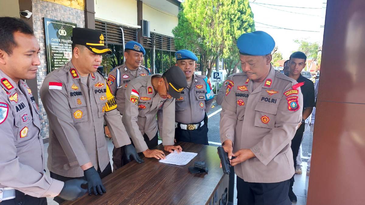 Polresta Tanjungpinang Laksanakan Pengecekan Senpi Anggota.