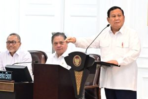 Prabowo Instruksikan Pangkas Anggaran Rp306,69 Triliun untuk Efisiensi Belanja 2025