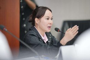 Li Claudia Prioritaskan Penanganan Sampah dan Reklame Liar di Batam