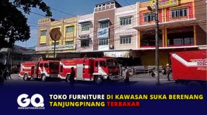 Toko Furniture di Kawasan Suka Berenang Tanjungpinang Terbakar