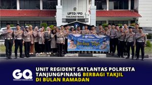 Unit Regident Satlantas Polresta Tanjungpinang Berbagi Takjil di Bulan Ramadan