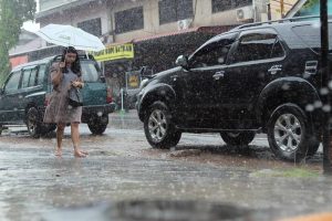 Prakiraan Cuaca Hari Ini, Karimun dan Lingga Berpotensi Hujan Lebat dan Angin Kencang