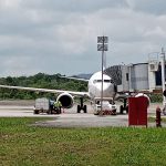 Pesawat Garuda Indonesia Alami Pecah Ban di Bandara Raja Haji Fisabilillah