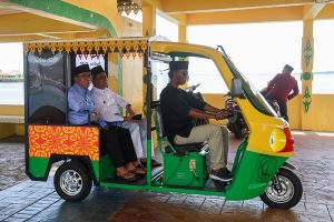 Mendiktisaintek Terpesona Saat Menginjakkan Kaki di Pulau Kelahiran Bahasa Indonesia