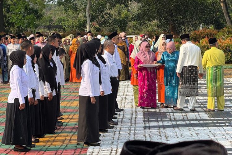 Salut, Karimun Jadi Kabupaten Pertama Serahkan SK CPNS dan PPPK 2024 di Kepri
