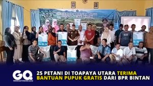 25 Petani di Toapaya Utara Terima Bantuan Pupuk Gratis dari BPR Bintan