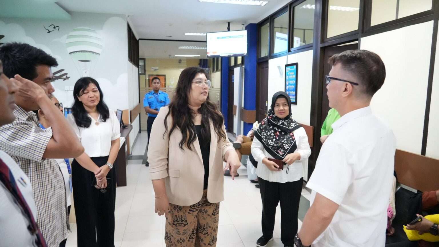 Anggota/Deputi Bidang Pelayanan Umum Cek Layanan di RSBP Batam dan Kondisi Agribisnis Sei Temiang.