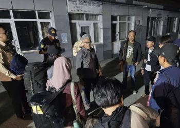 Kemlu Lanjutkan Evakuasi WNI dari Iran, Pemulangan Bertahap Dimulai Hari Ini