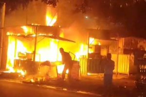 Dua Kios Terbakar di Bintan Timur, Pemilik Kios Alami Luka Bakar