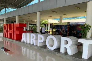 BNN Tangkap 3 WNA di Bandara RHF Tanjungpinang, Diduga Bawa Narkotika ke Jakarta