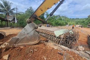 Gorong-Gorong Amblas di Ekang Anculai, Warga Harap Perbaikan Segera Rampung