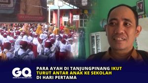 Para Ayah di Tanjungpinang Ikut Turut Antar Anak ke Sekolah di Hari Pertama
