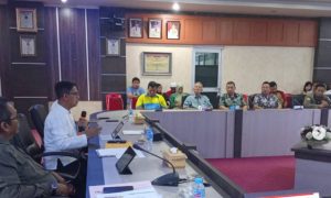 Bupati Karimun Terus Berupaya Atasi Persoalan Harga dan Persediaan Bahan Pokok