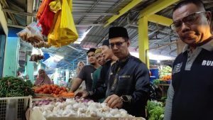 Bupati Karimun Siapkan Strategi Atasi Kelangkaan Bahan Pokok