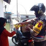 Dukung Gerakan Pangan Murah Gelar, Polsek Bukit Bestari Salurkan Door to Door