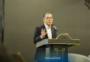 Kemdiktisaintek Gelontorkan Rp110 Miliar untuk Tiga Program Riset