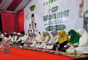 Ratusan Warga Perumahan Griya Senggarang Permai Ikuti Istighosah dan Sholawat Dalam Rangka Peringatan Maulid Nabi Muhammad SAW
