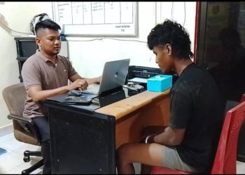 U Alias N Pelaku Penikaman Teman Sendiri Diperiksa Penyidik Tim Macan Polsek Bintan Timur.