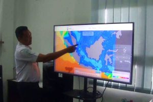 Waspada Cuaca Ekstrem di Tanjungpinang-Bintan, BMKG Keluarkan Peringatan Dini Hujan Lebat Disertai Petir