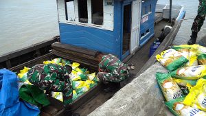 Pemda Karimun Bersinergi dengan Bulog, TNI dan Polri Pastikan Bahan Pangan di Pulau Aman.