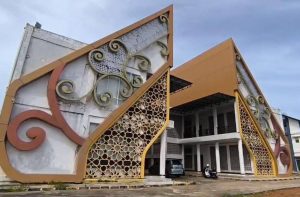 Cegah Longsor, PUPR Tanjungpinang Perkuat Struktur Bangunan Qur’an Centre dengan Bronjong