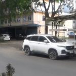 Mobil Wuling 3 Bulan Terparkir di Pinggir Jalan Kawasan Bintan Center Tanjungpinang, Diduga Gunakan Plat Bodong