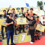 Wabup Deby Maryanti Tutup Kejuaraan Road Race Bupati Bintan Cup Tahun 2025