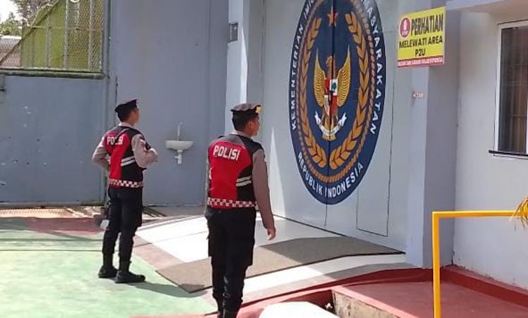 Lapas Narkotika Tanjungpinang Dijaga Ketat Petugas Kepolisian.