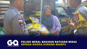 Polsek Meral Bagikan Ratusan Beras Kepada Warga Kurang Mampu