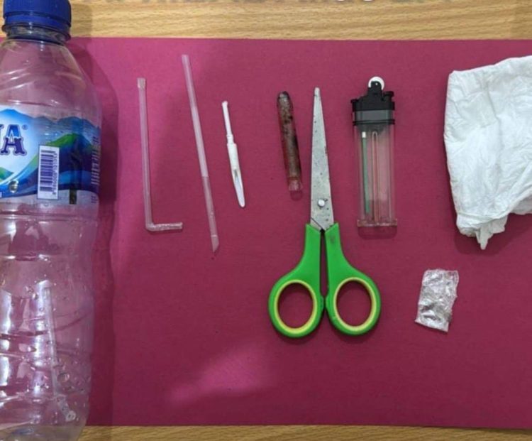 Tengah Asik Nyabu Diruang Kerja, Oknum Camat di Anambas Ditangkap Polisi.