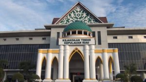 Kejati Kepri Berikan Sanksi Disiplin Berat ke Oknum Jaksa yang Diduga Terlibat Perusakan Hutan di Sumbar