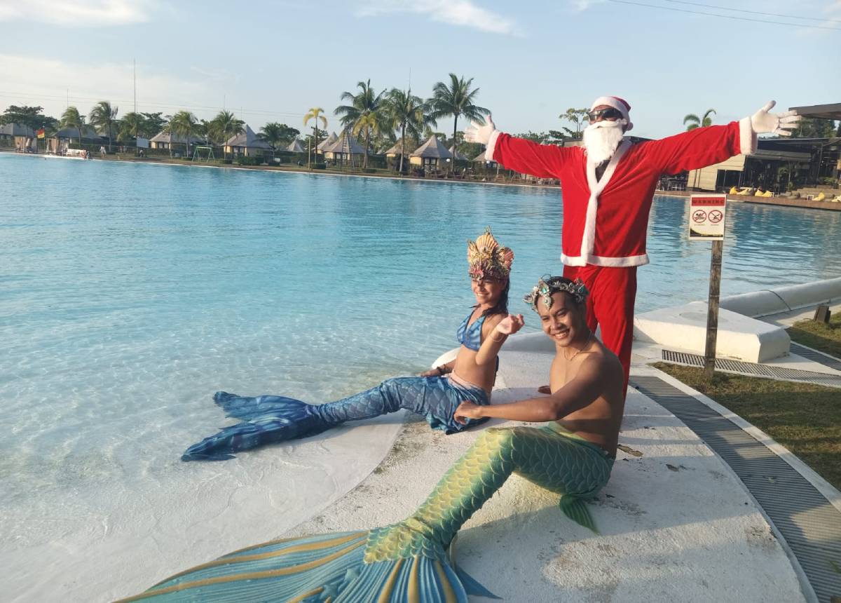 Mermaid Show Hibur Pengunjung Kawasan Pariwisata Lagoi.