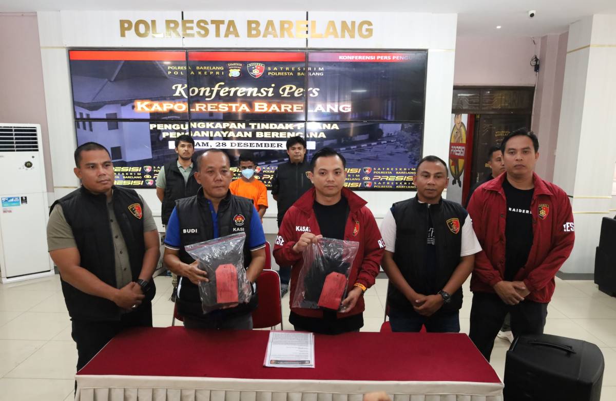 Sakit Hati, Pria di Batam Bawa Parang dan Aniaya Rekan Kerjanya.