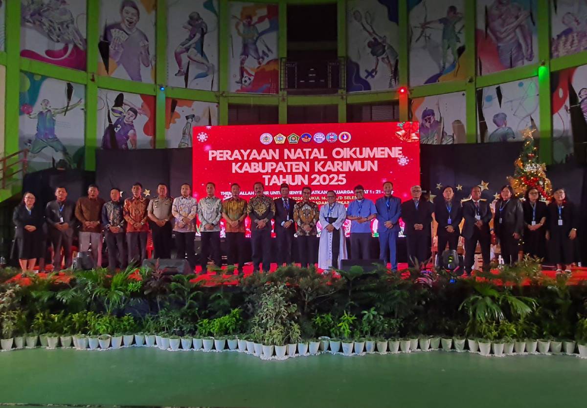 Harmoni Keberagaman Warnai Puncak Natal Oikumene di Bumi Berazam.