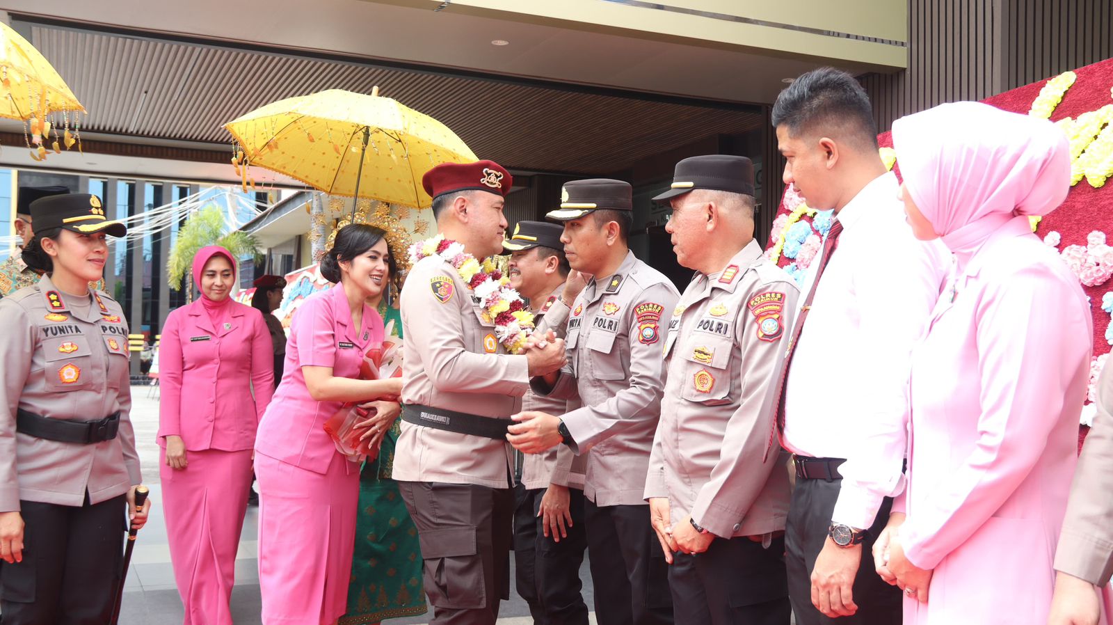 AKBP Robby Topan Pamit dari Karimun, Haru Warnai Pelepasan Kapolres di Bumi Berazam.
