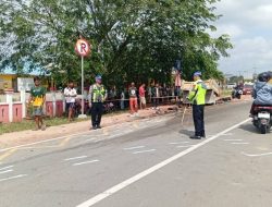 Kronologis Kecelakaan Mobil vs Lori di Jalan Lintas Barat, 5 WN Malaysia Luka-Luka