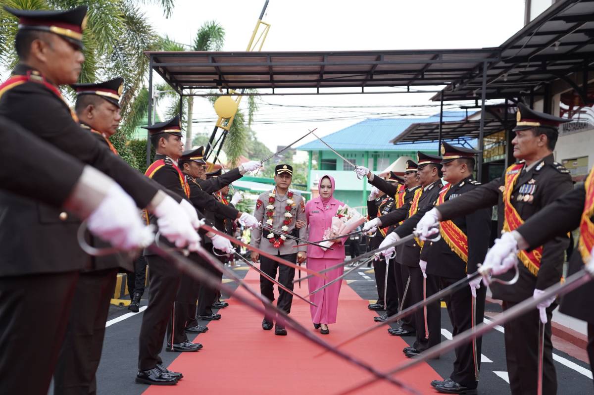 Penyambutan Kapolresta Tanjungpinang, Kombes Pol Indra Ranu Dikarta.