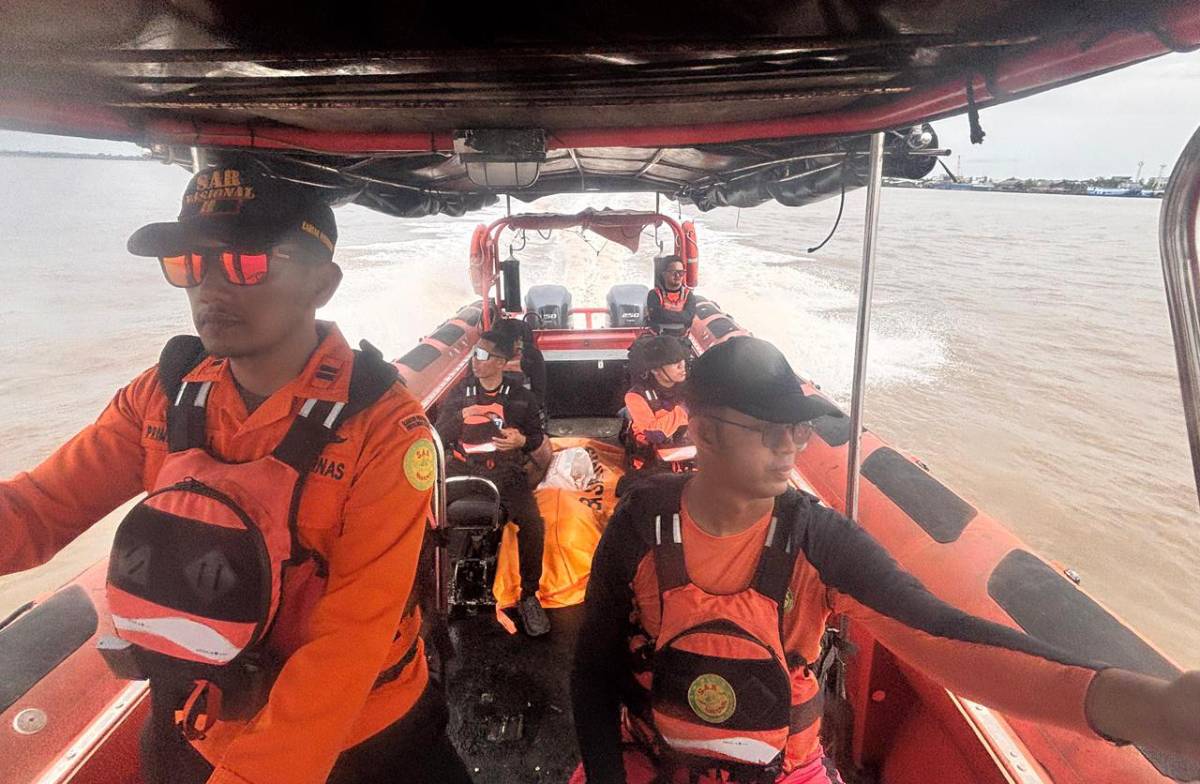 Tim SAR Gabungan Lakukan Pencarian Nelayan Karimun Hilang di Perairan Riau.