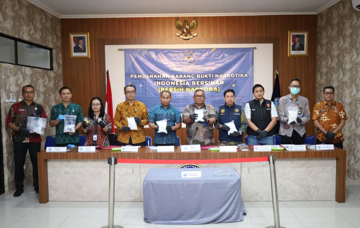BNNP Kepri Musnahkan 5,6 Kg Sabu dan Ratusan Ekstasi Hasil Tangkapan Awal Tahun 2026.