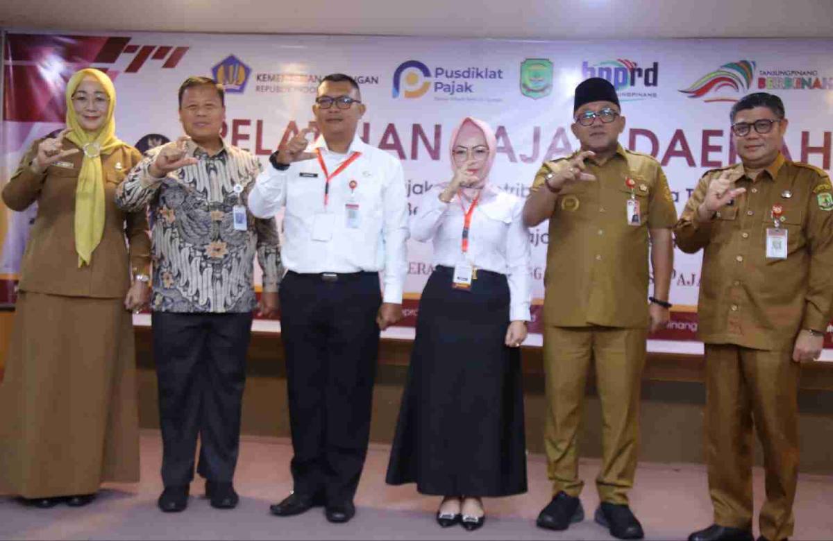 Buka Pelatihan Pajak Daerah, Wali Kota Lis Dorong Aparatur Pemko Tanjungpinang Lebih Profesional.
