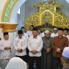 Gubernur Ansar Hadiri Haul Syekh Syihabuddin di Pulau Penyengat, Ribuan Jemaah Tiga Negara Padati Masjid Sultan Riau