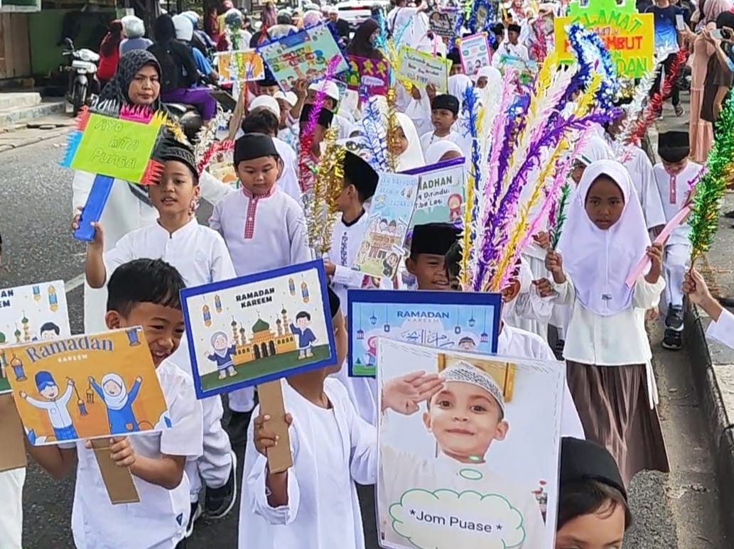 Sambut Ramadan, Ribuan Murid Madrasah Tanjungpinang Gelar Pawai Syiar Islam.