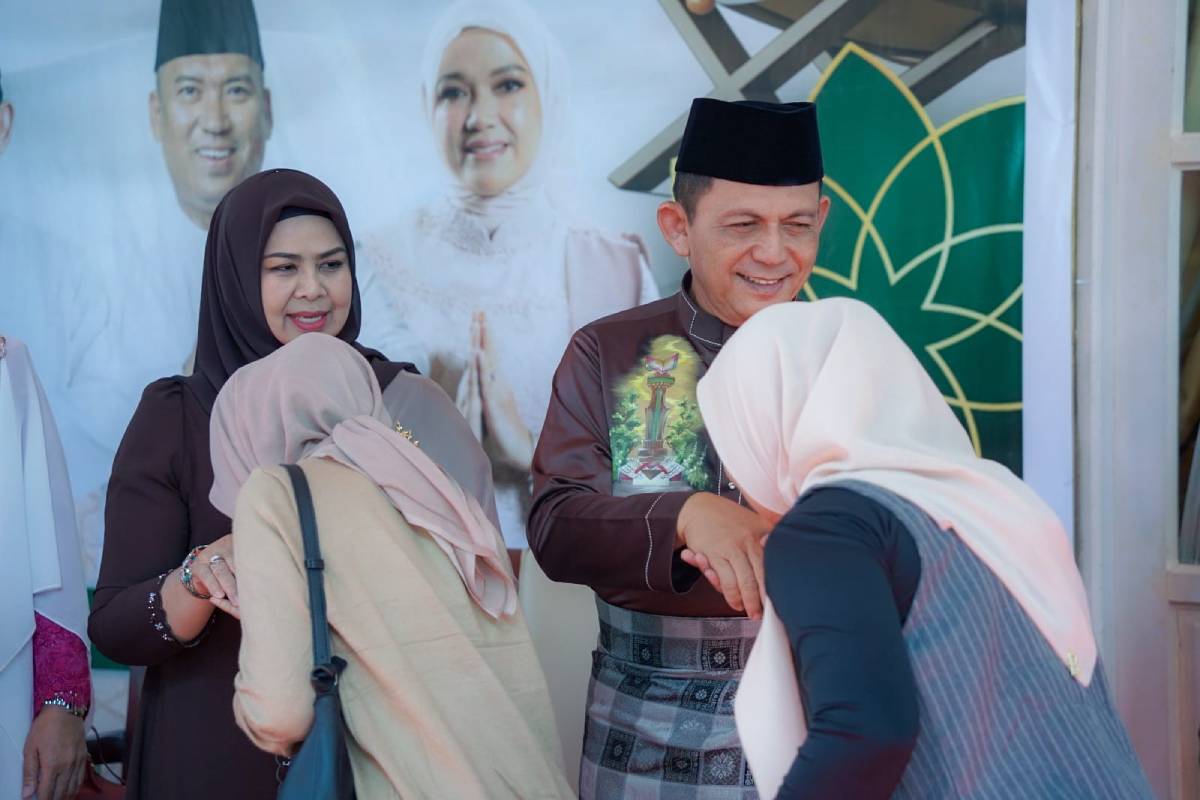 Gubernur Ansar Sambut Hangat Warga dalam Gelar Griya Idul Fitri 2026.