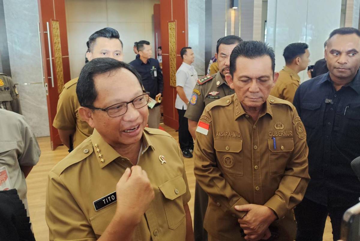 Jelang Lebaran, Mendagri Pastikan Ekonomi Stabil dan Imbau Warga Tak Panic Buying.